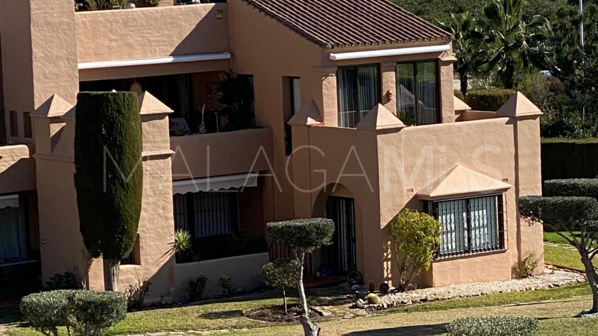 Buy apartamento in La Cartuja del Golf with 3 bedrooms