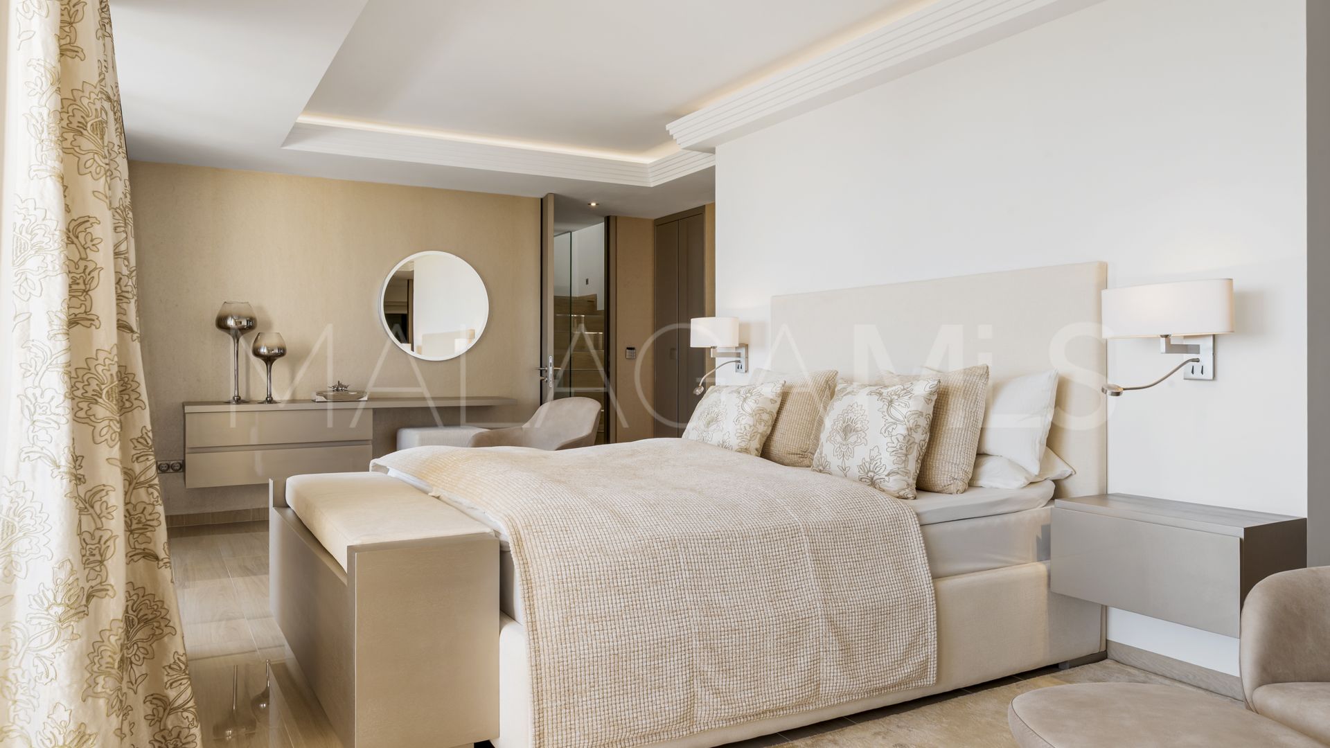 Buy penthouse in Los Almendros