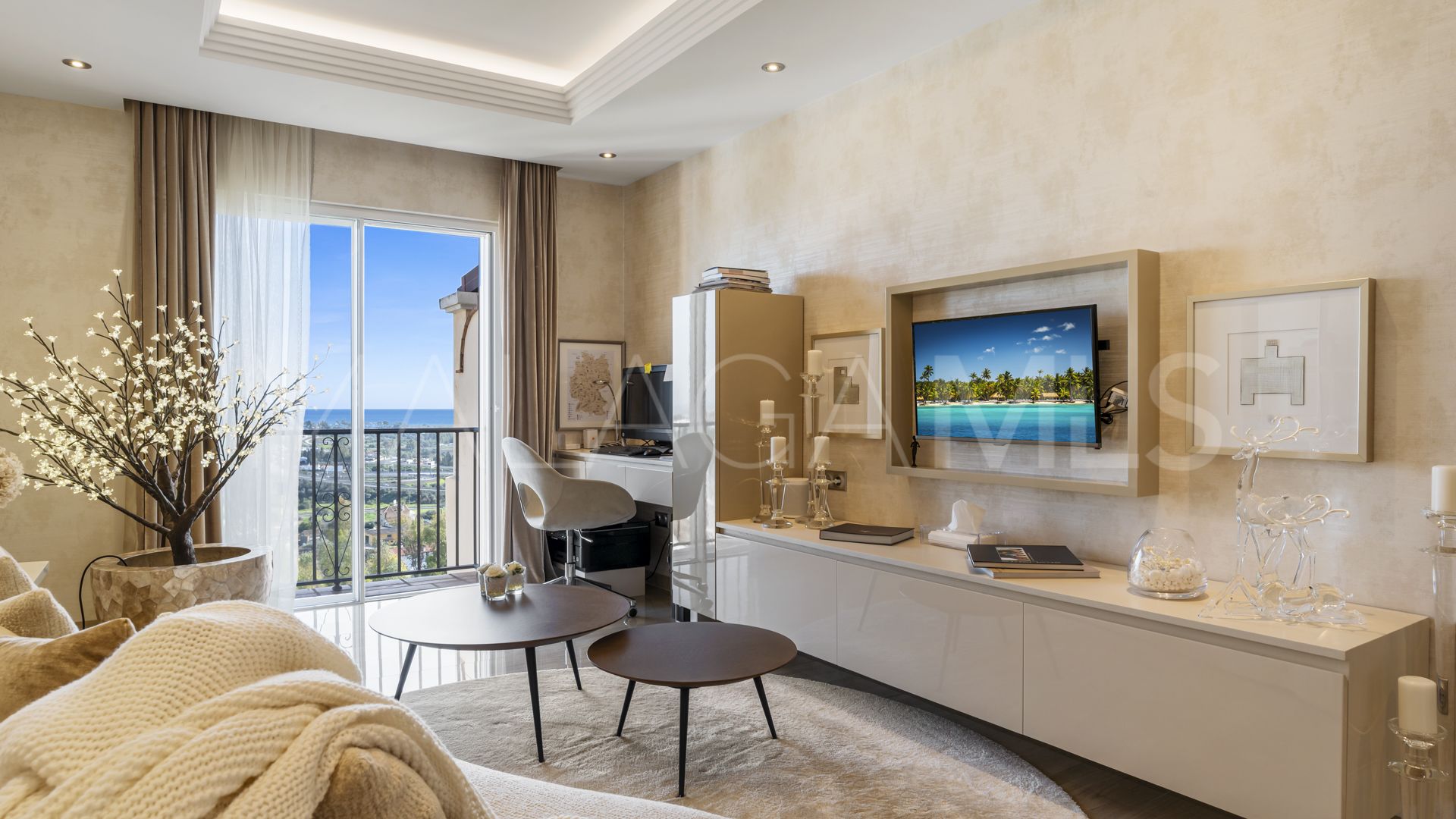 Buy penthouse in Los Almendros