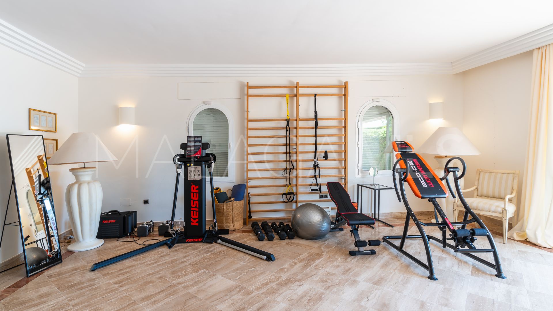 Villa for sale in Puerto del Capitan