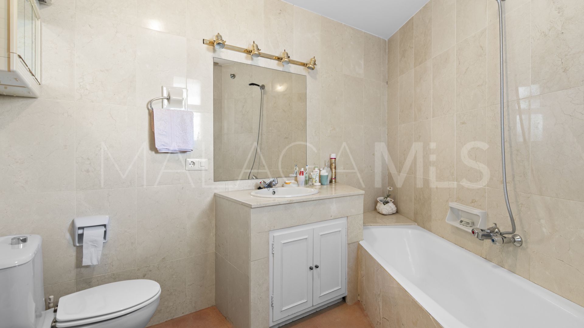 Lägenhet for sale in Guadalmina Alta