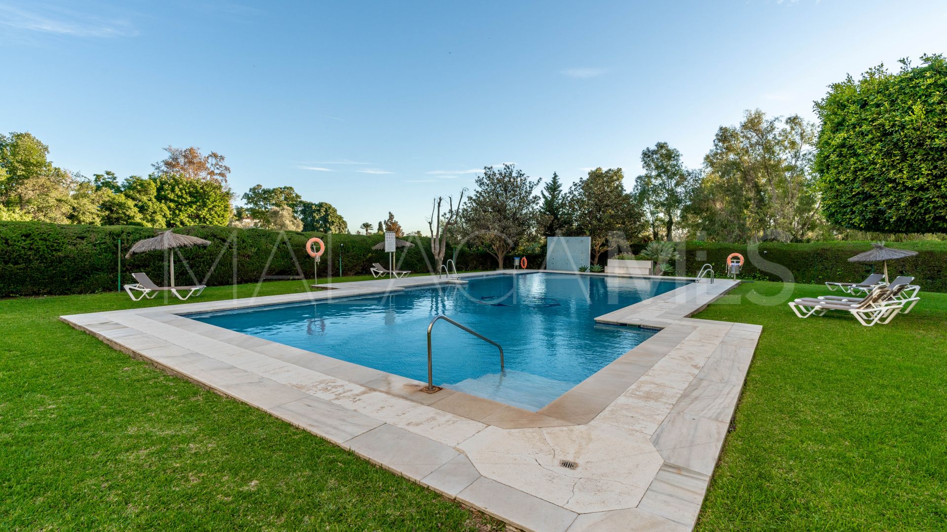 Lägenhet for sale in Guadalmina Alta