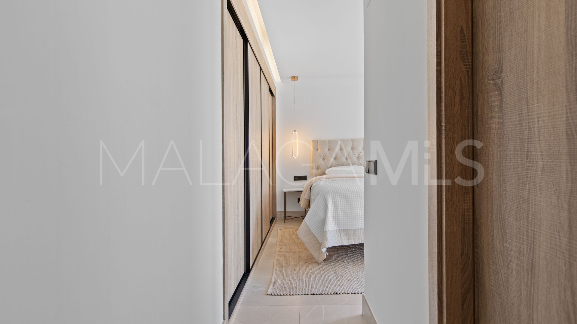 Lägenhet for sale in Istan