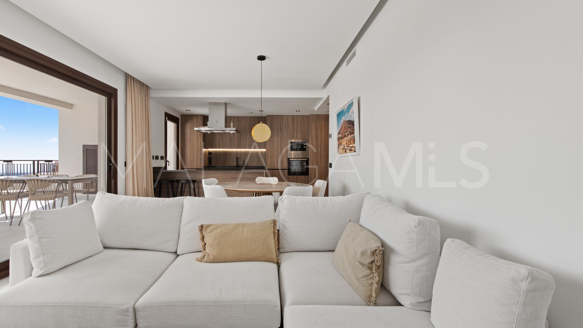 Lägenhet for sale in Istan