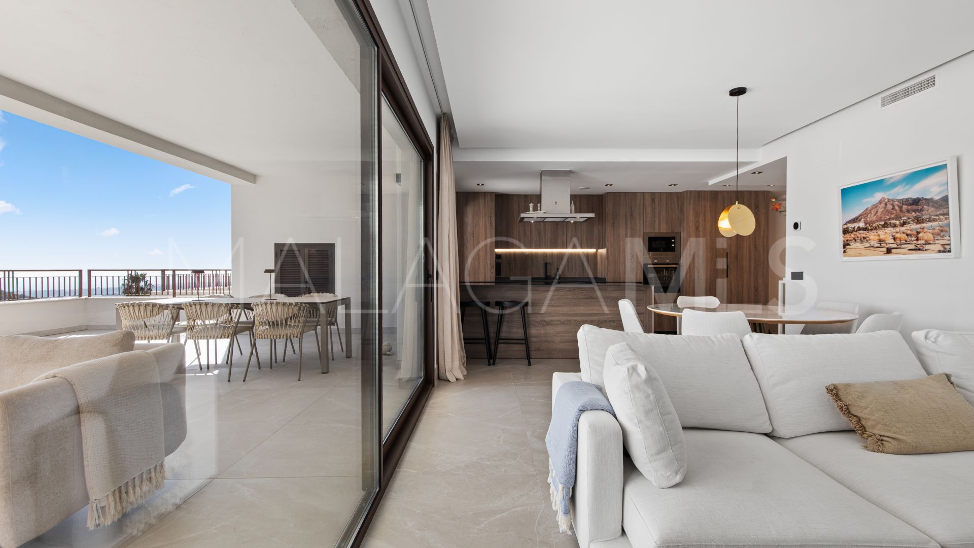 Lägenhet for sale in Istan