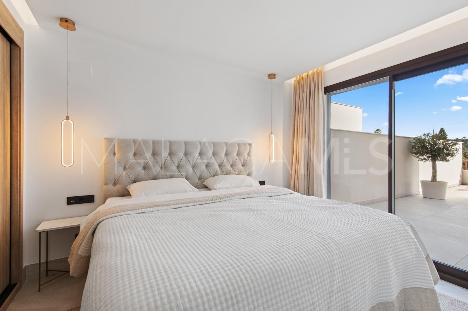 Lägenhet for sale in Istan