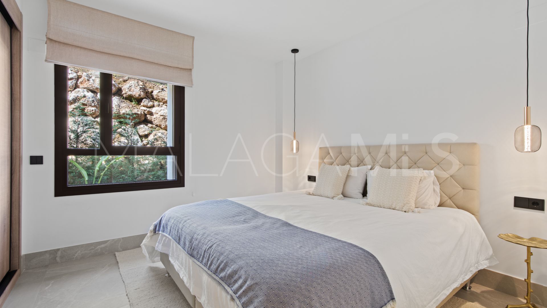 Lägenhet for sale in Istan