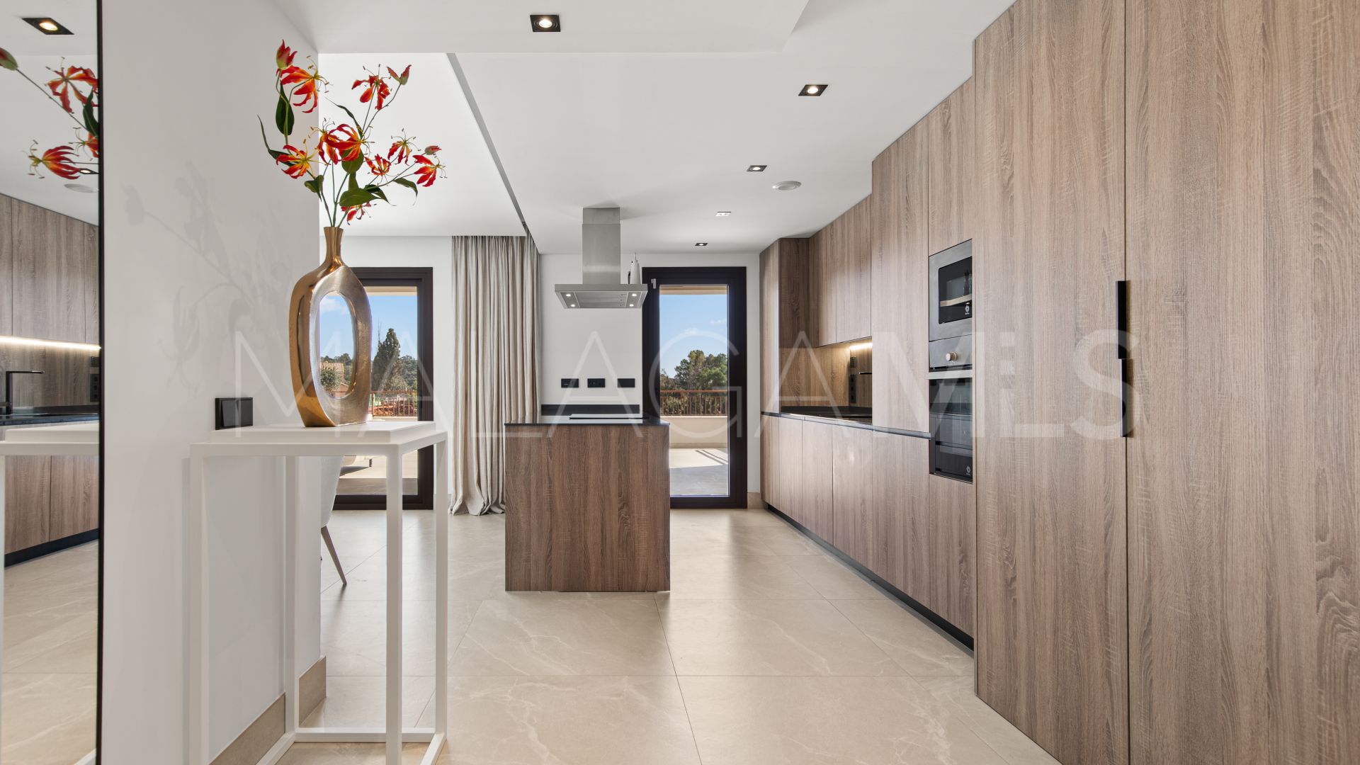 Lägenhet for sale in Istan