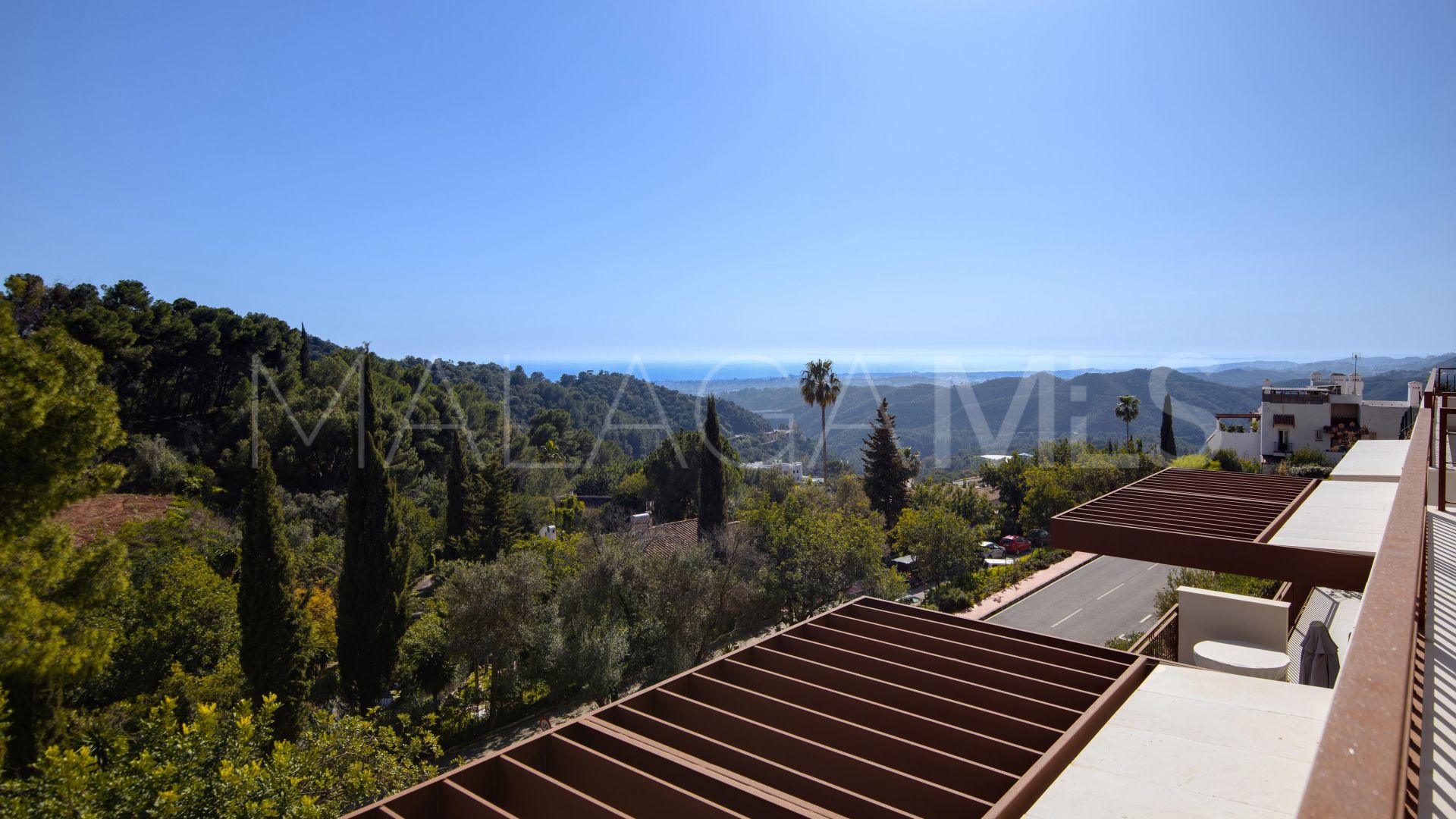 Lägenhet for sale in Istan