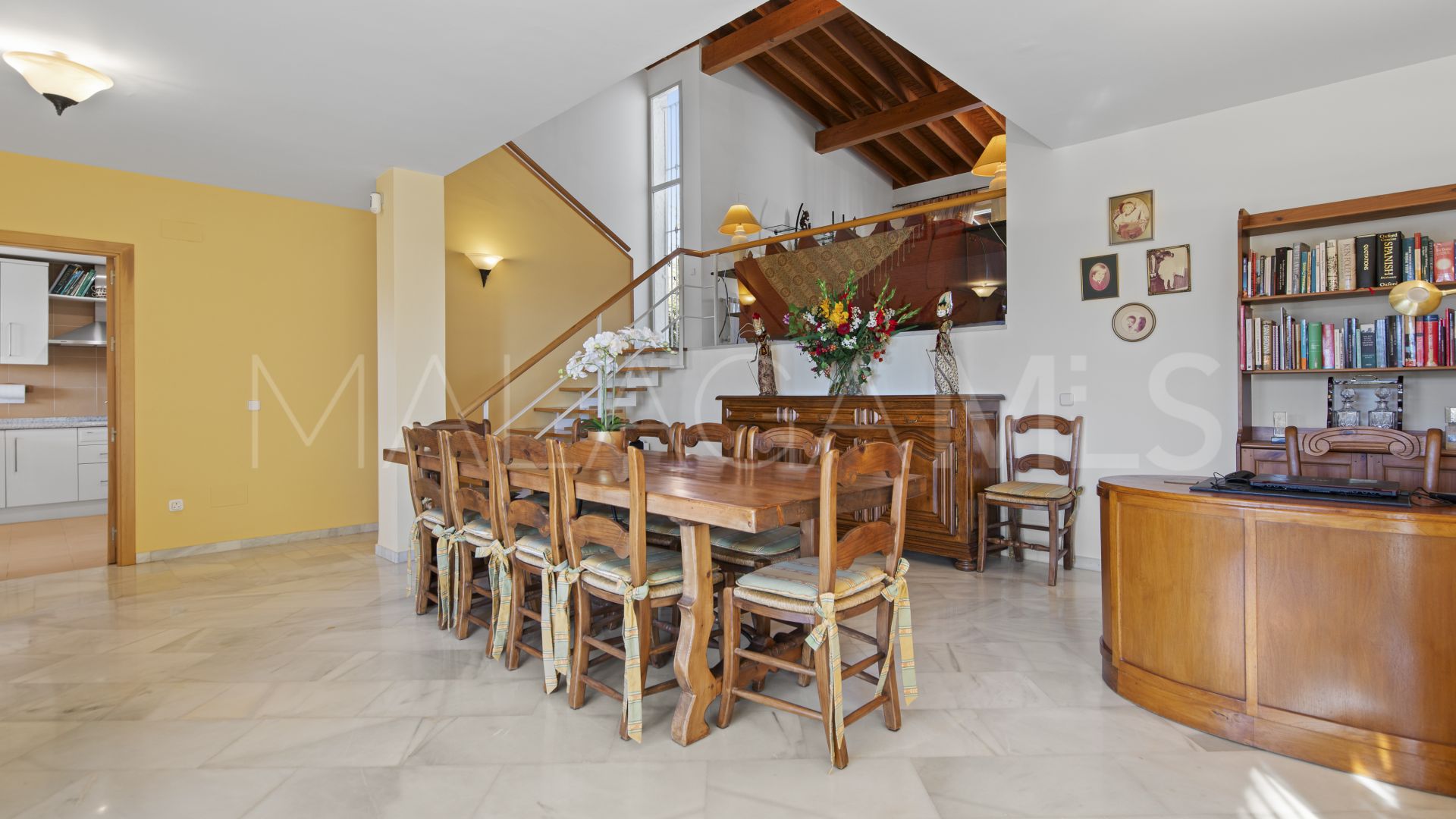 Villa for sale in Benahavis