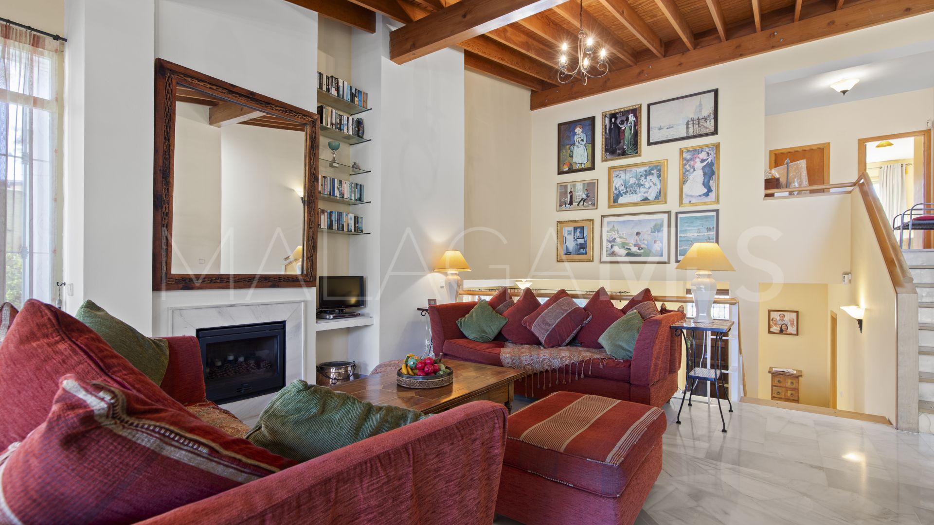 Villa for sale in Benahavis