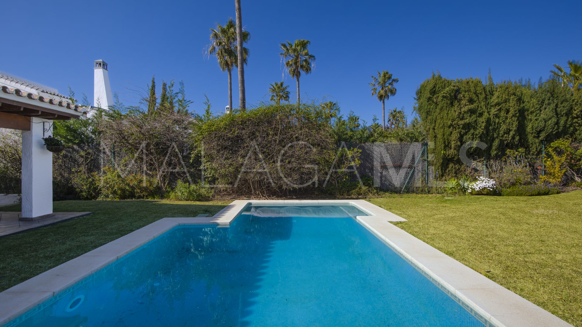 Villa for sale in Benahavis