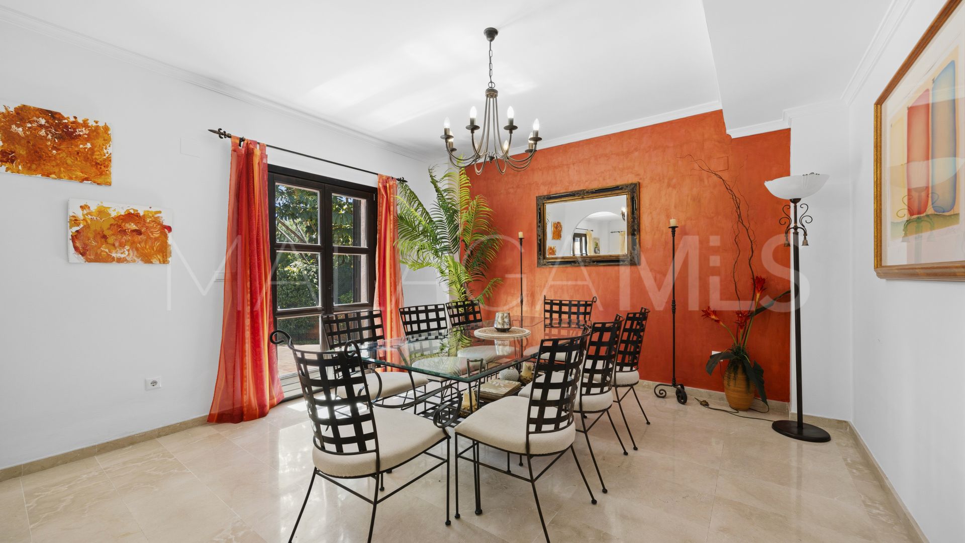 Villa for sale in Guadalmina Alta