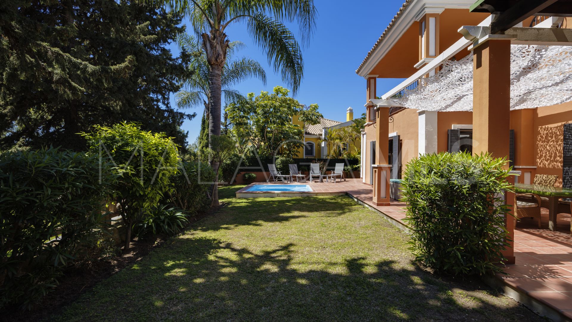 Villa for sale in Guadalmina Alta