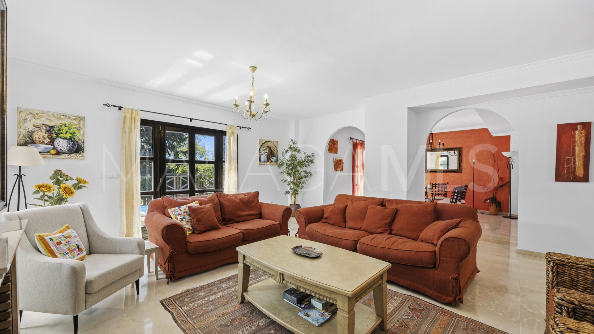 Villa for sale in Guadalmina Alta