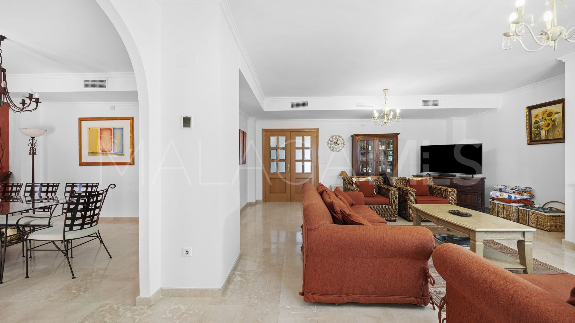 Villa for sale in Guadalmina Alta