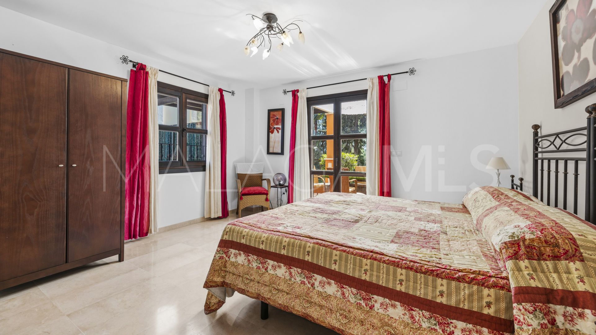 Villa for sale in Guadalmina Alta