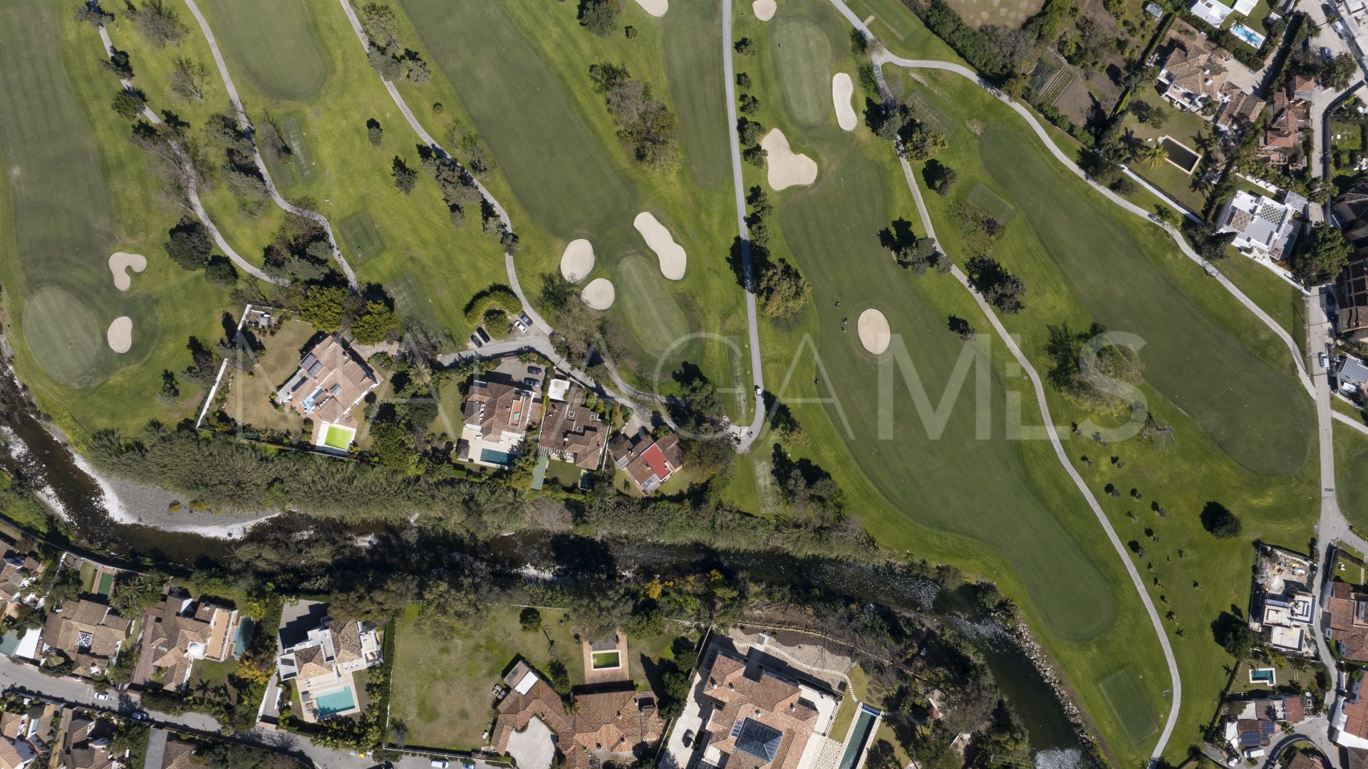 Villa for sale in Guadalmina Baja