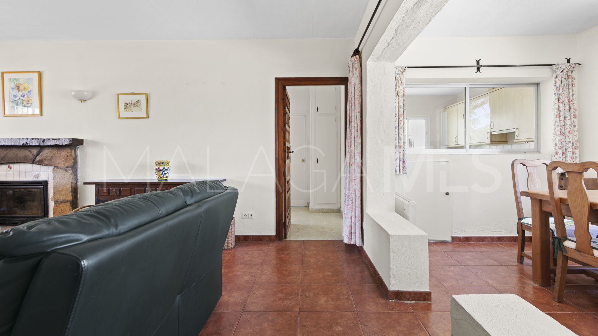 Villa for sale in Guadalmina Baja