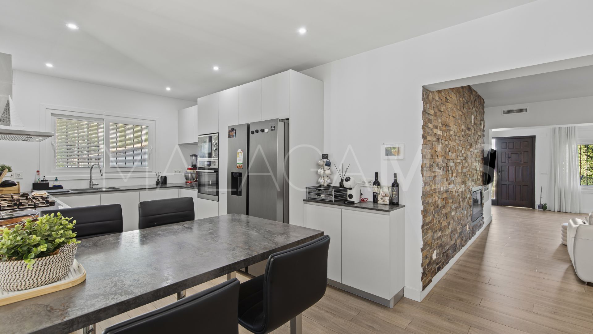 Villa for sale in Guadalmina Alta