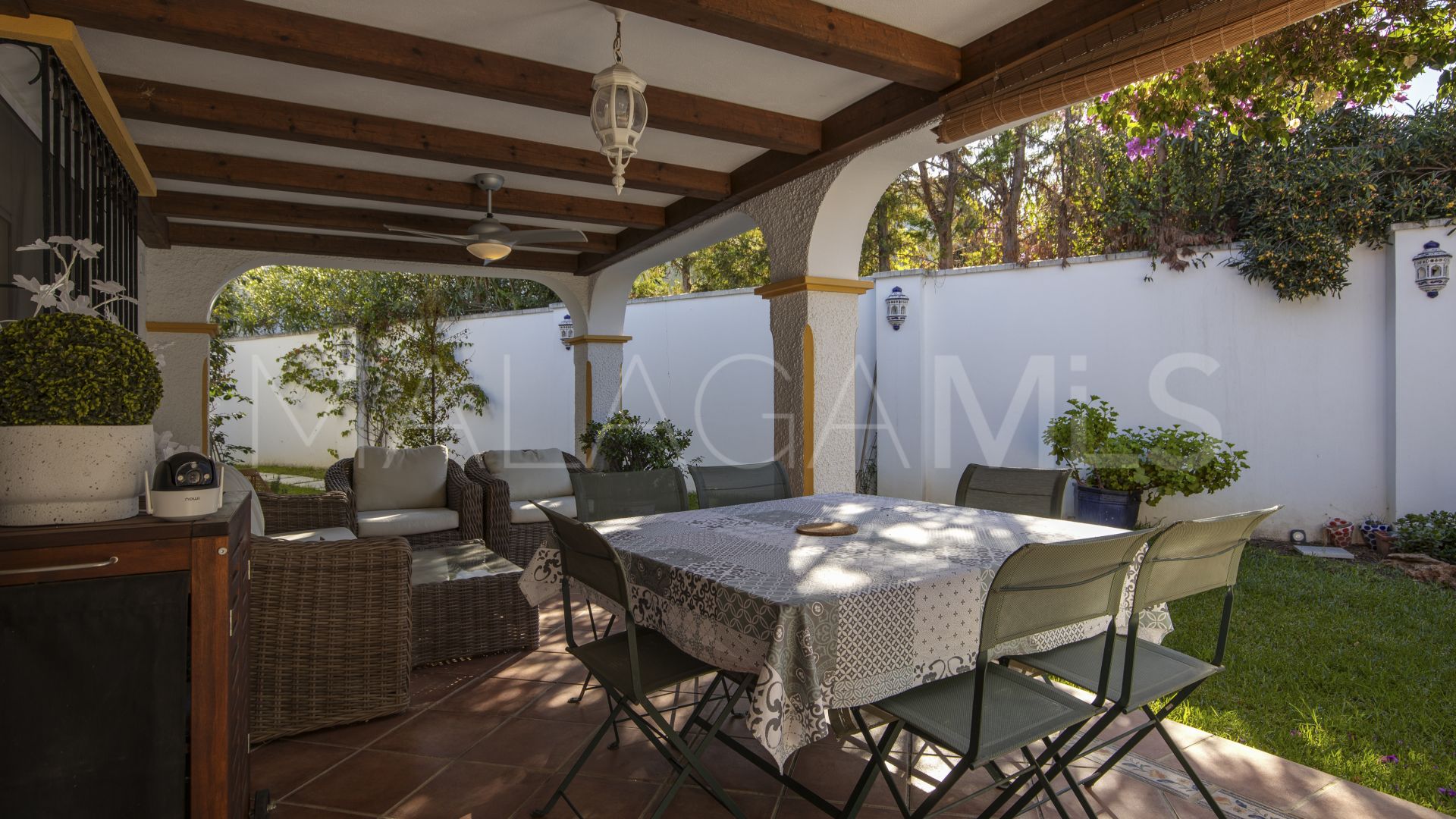 Villa for sale in Guadalmina Alta