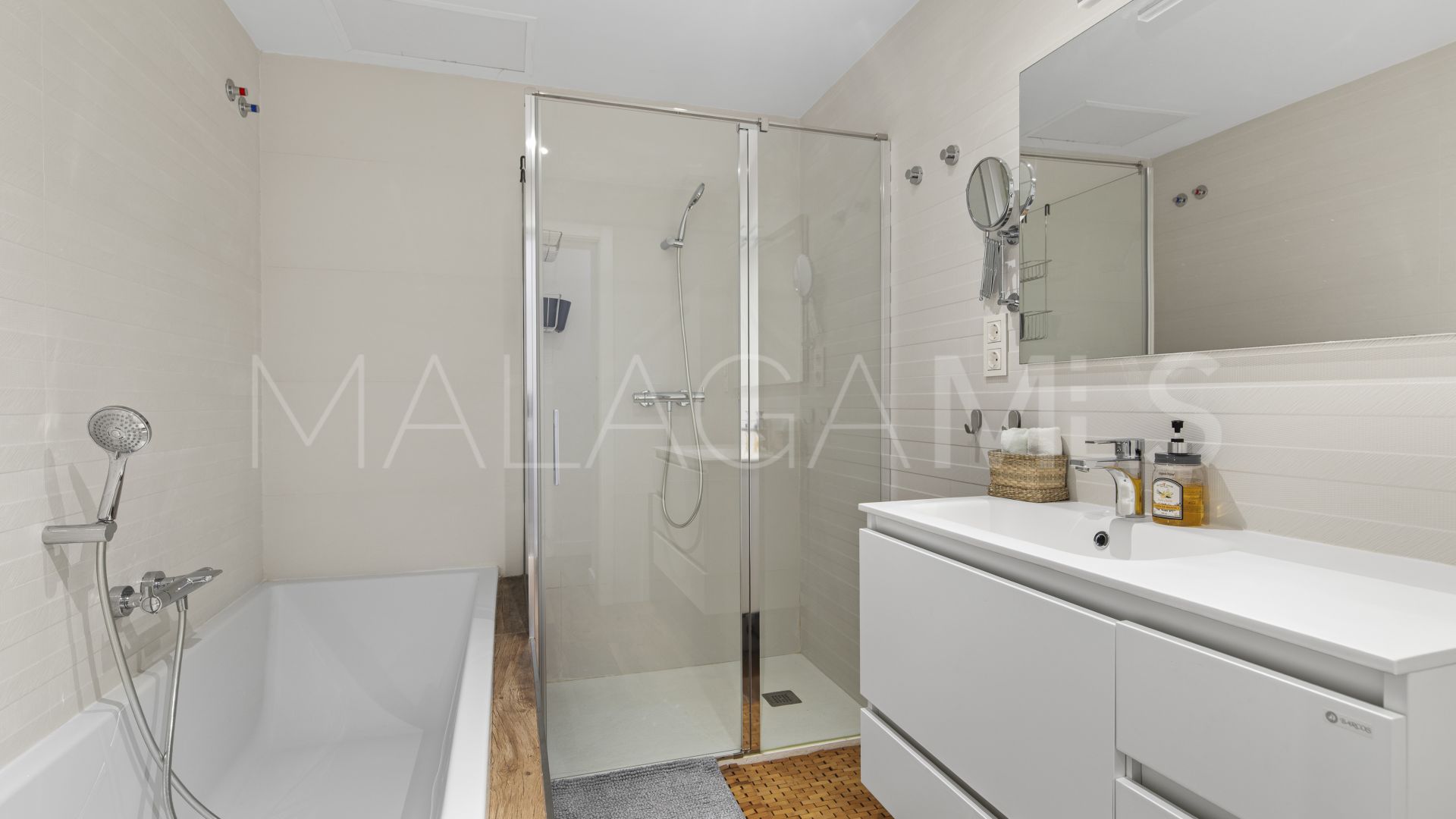 Villa for sale in Guadalmina Alta