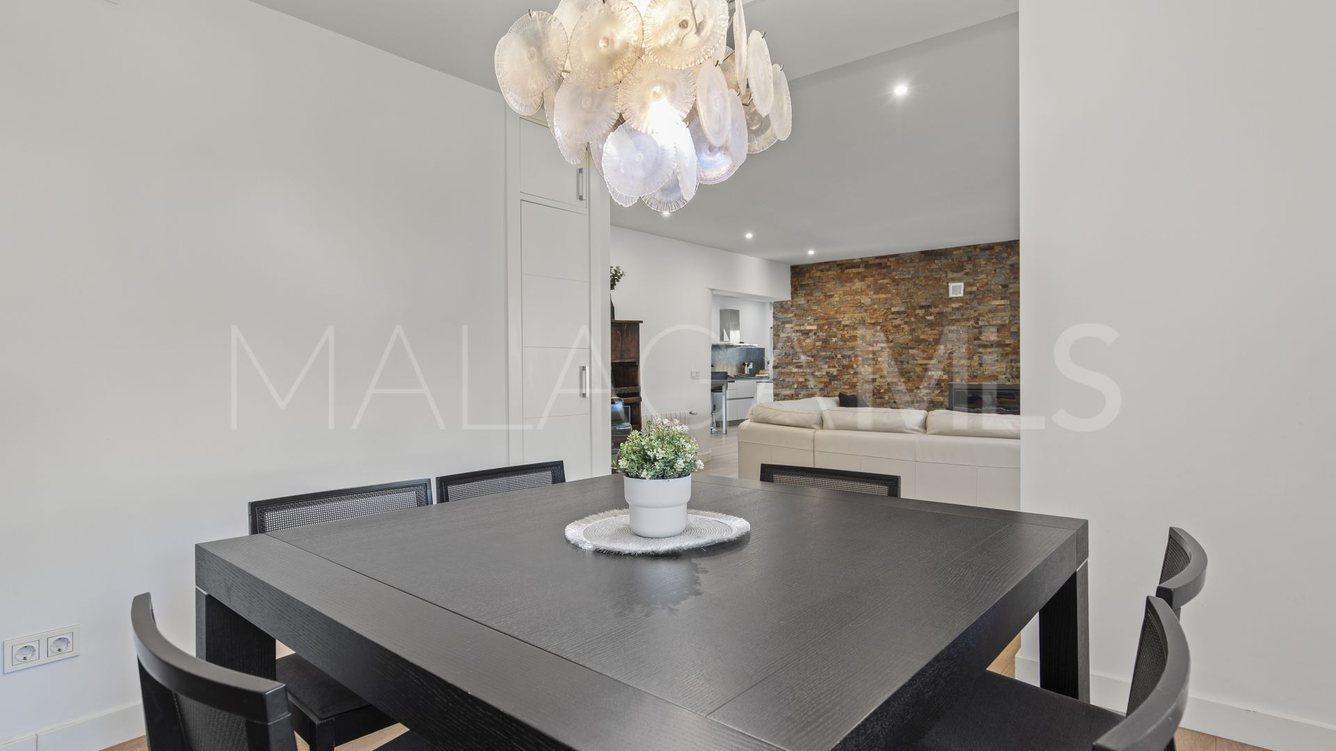 Villa for sale in Guadalmina Alta