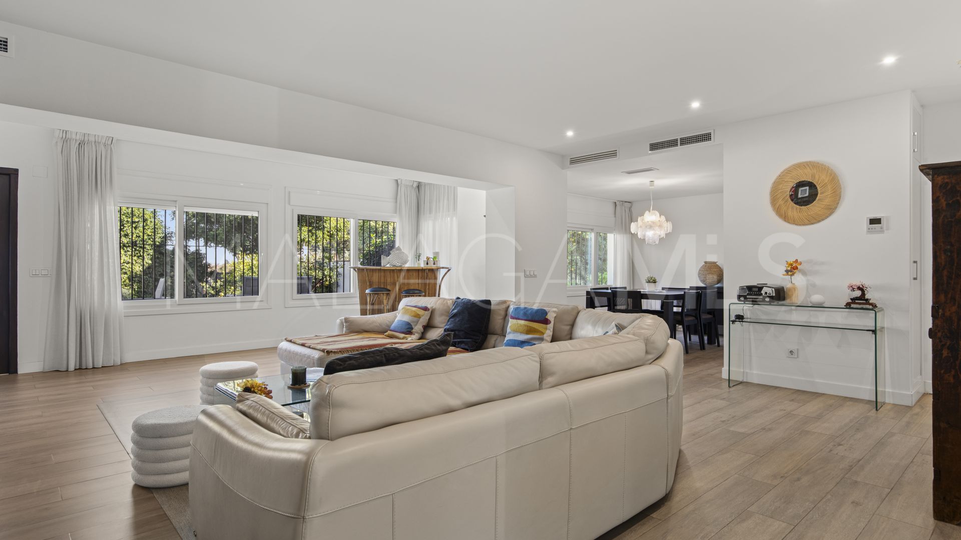 Villa for sale in Guadalmina Alta