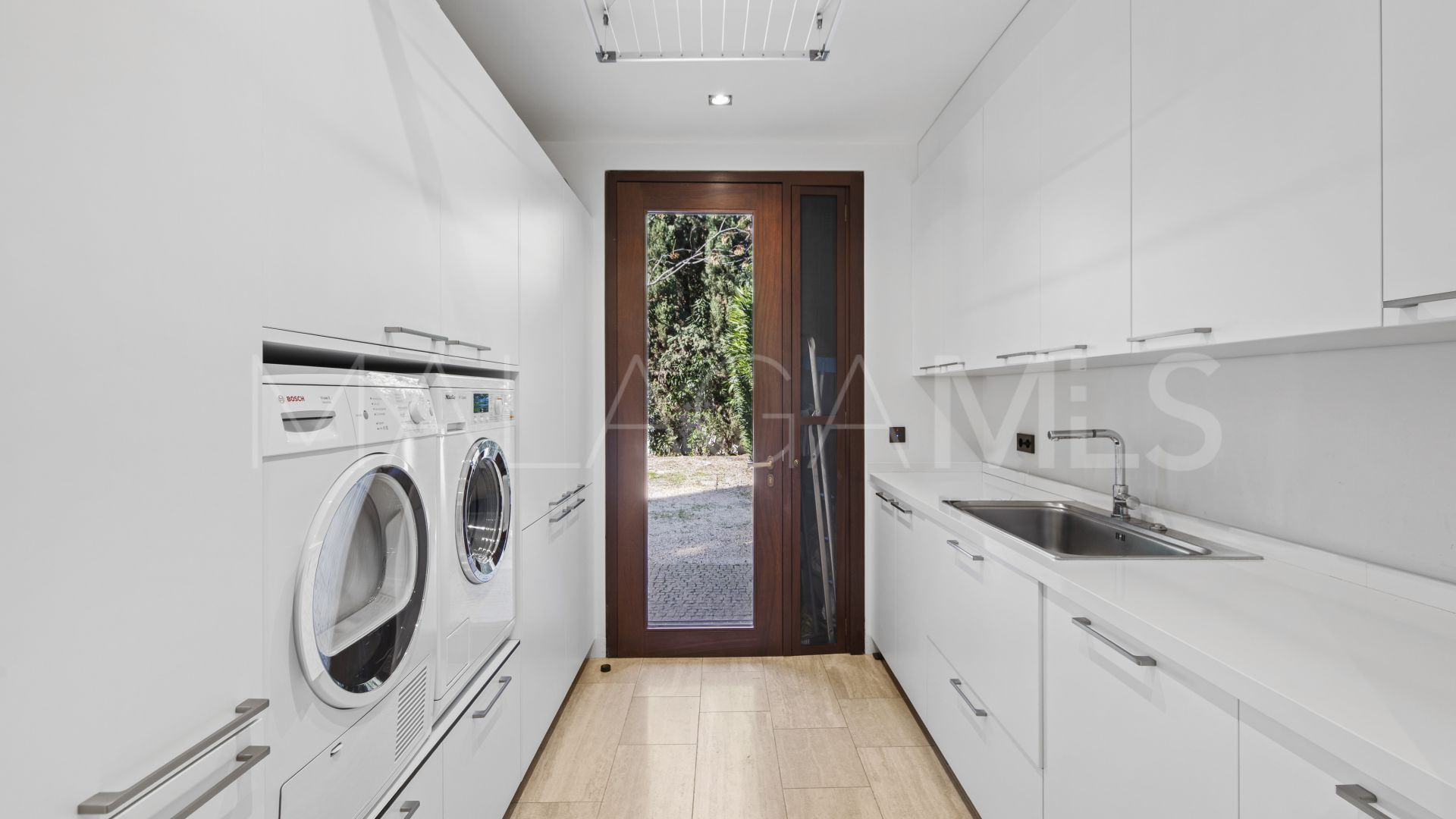 Villa for sale in Guadalmina Alta