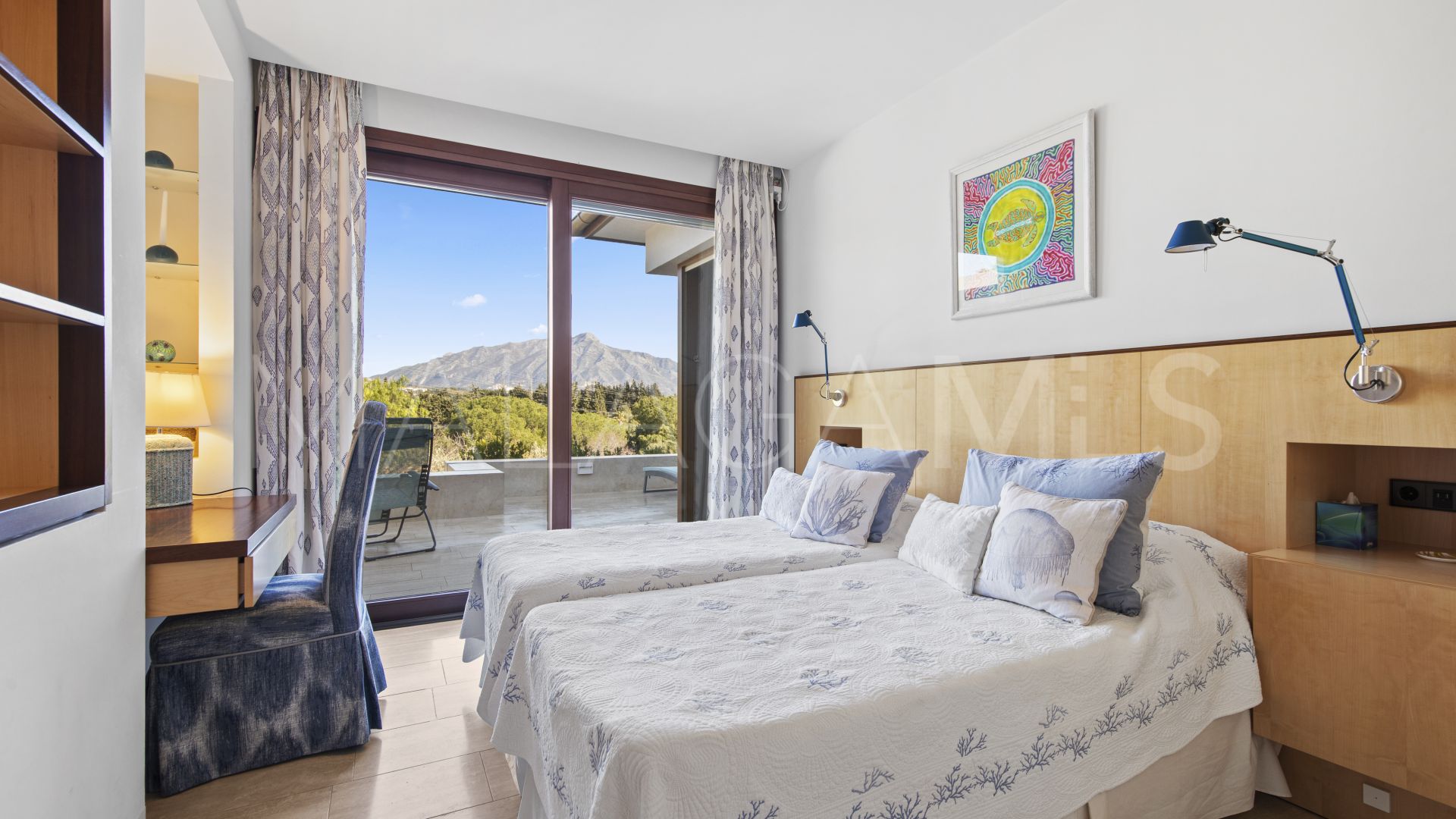 Villa for sale in Guadalmina Alta