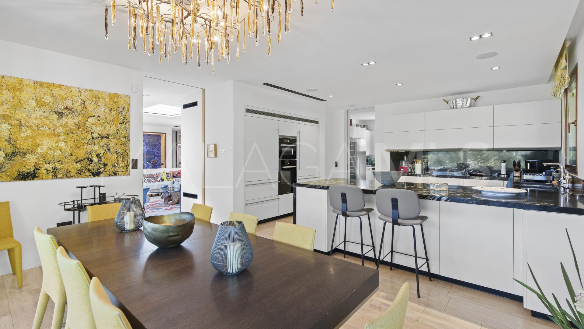 Villa for sale in Guadalmina Alta