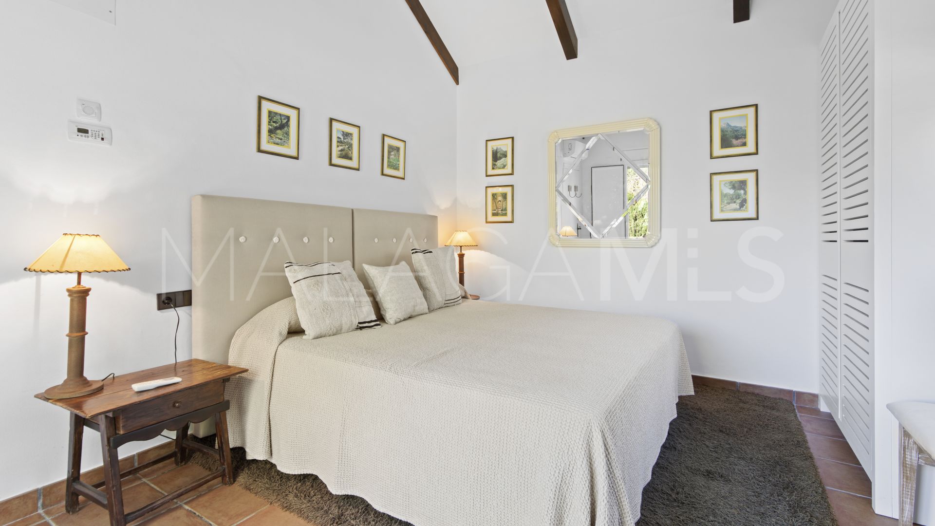 Villa for sale in Guadalmina Alta