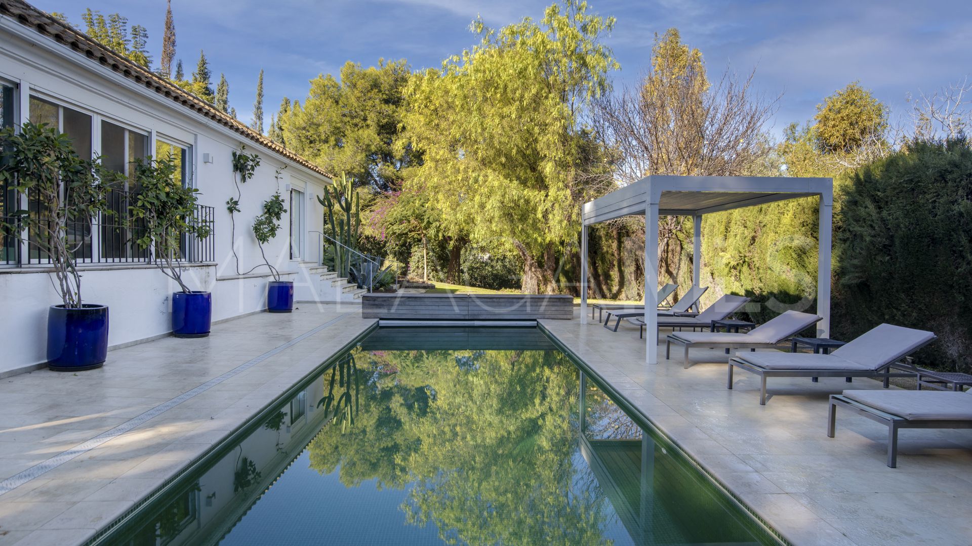 Villa for sale in Guadalmina Alta