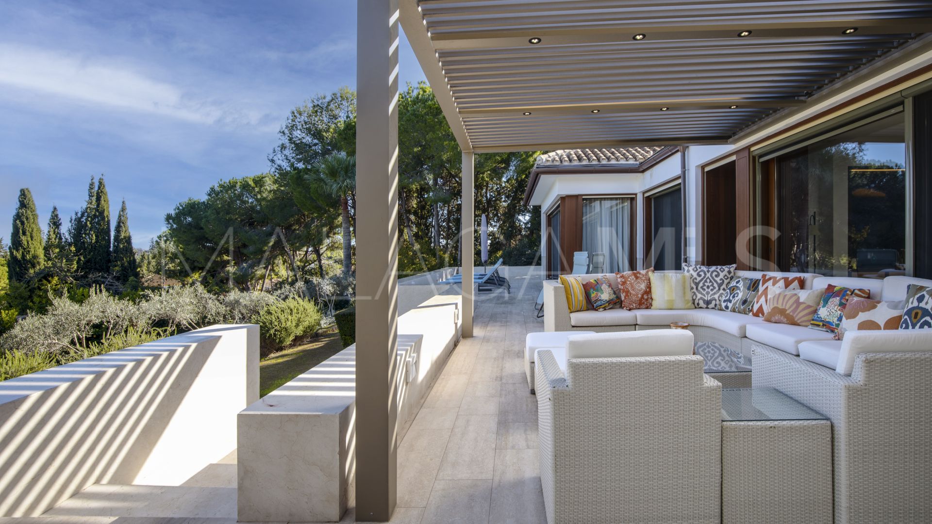 Villa for sale in Guadalmina Alta