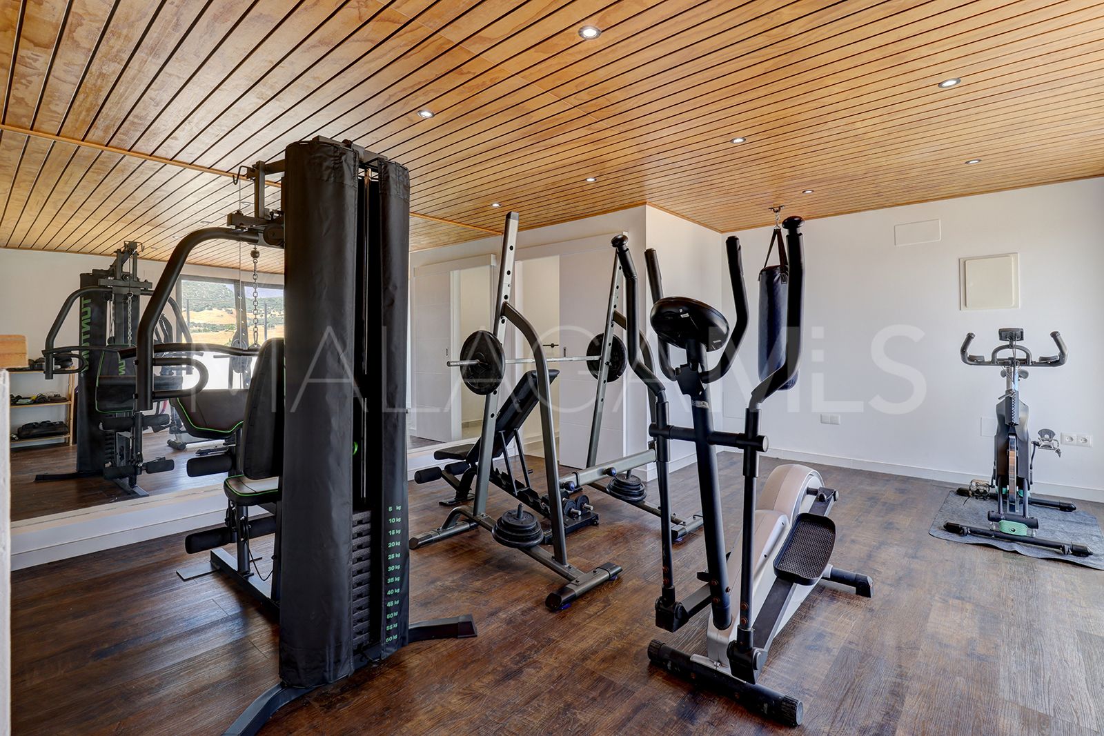 Villa de 4 bedrooms for sale in Casares