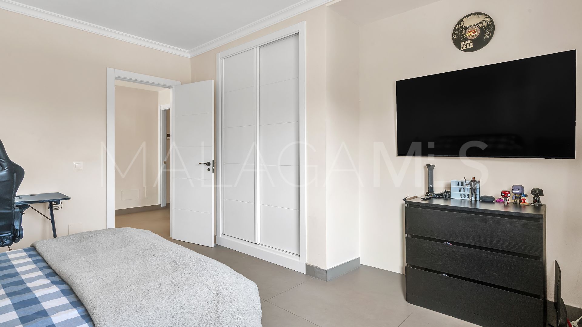 Buy Guadalmina Alta villa with 4 bedrooms