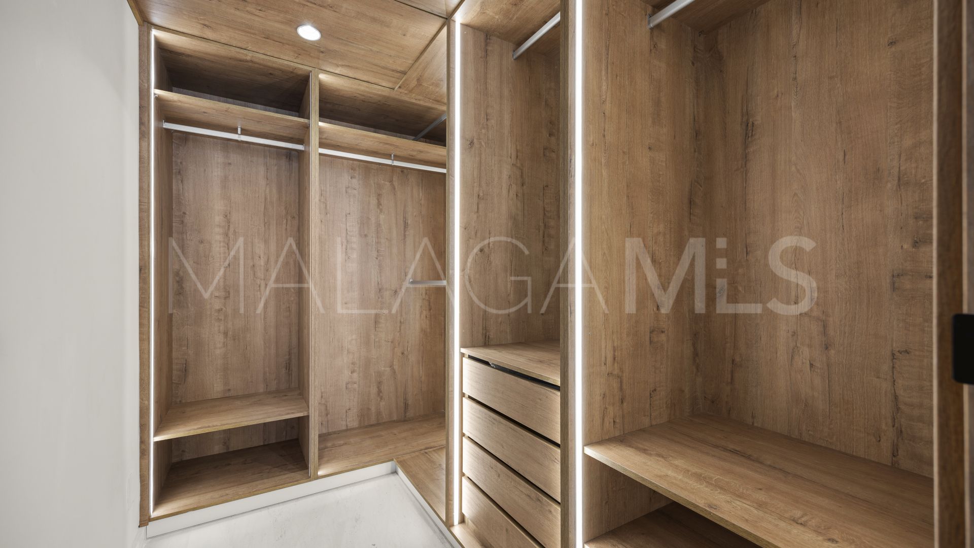 Buy Nueva Atalaya duplex penthouse with 3 bedrooms