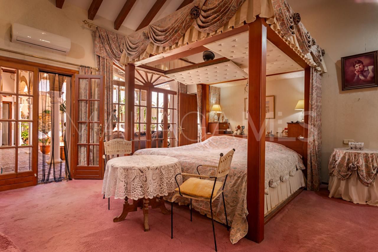 Finca for sale in Manilva