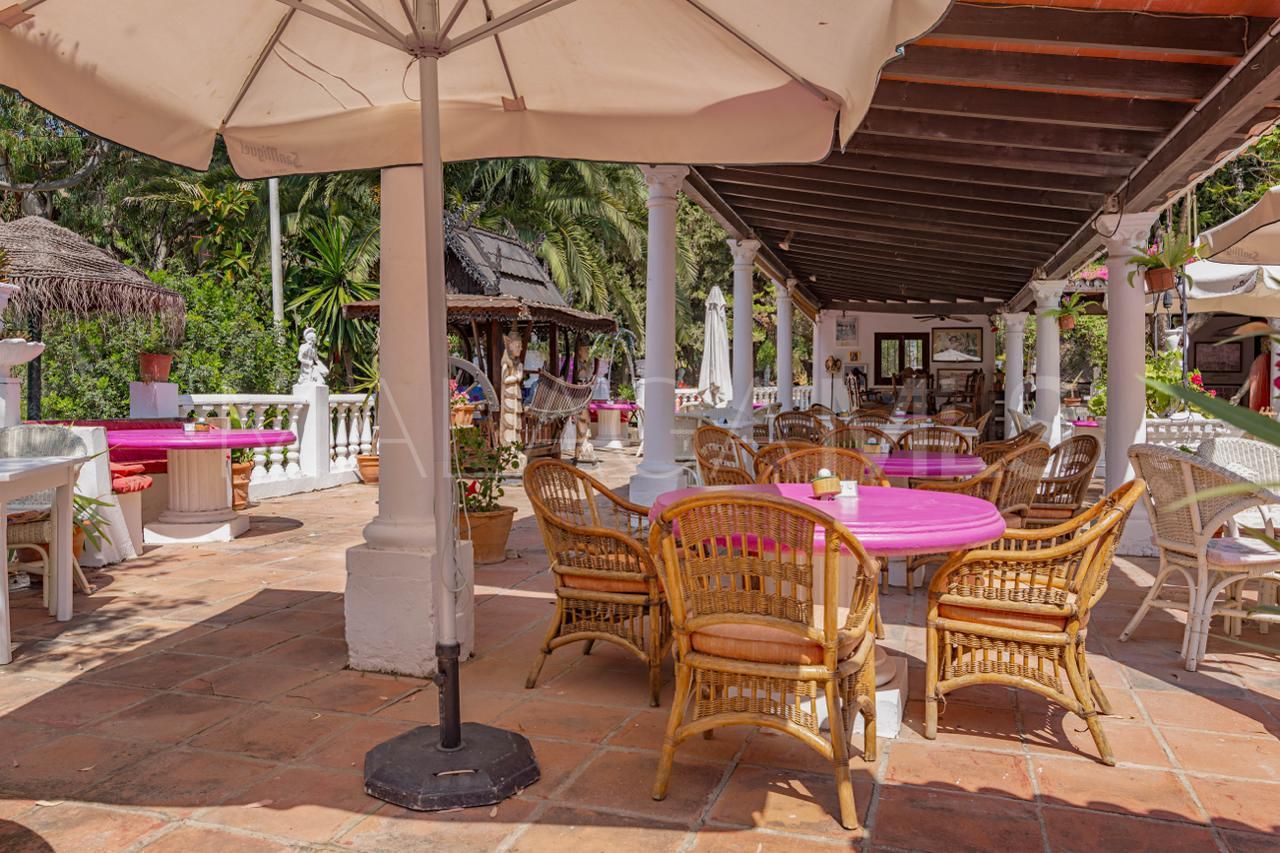 Finca for sale in Manilva