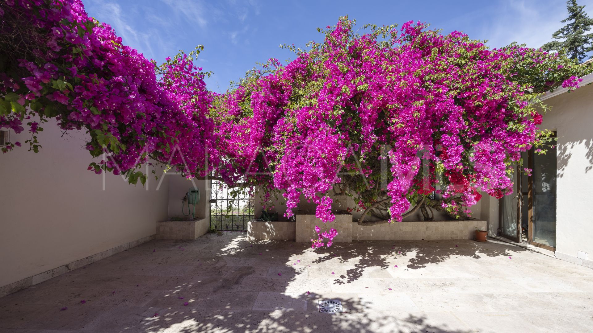 Villa for sale in Bel Air
