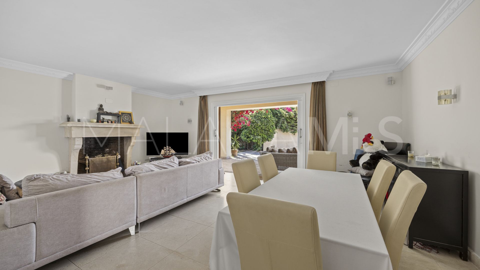Villa for sale in Bel Air