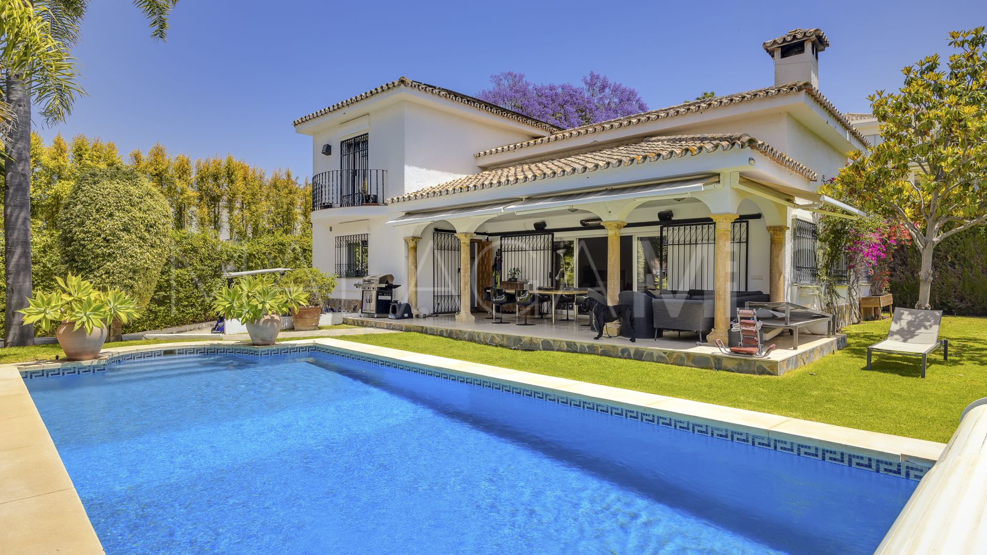 Villa for sale in Guadalmina Alta