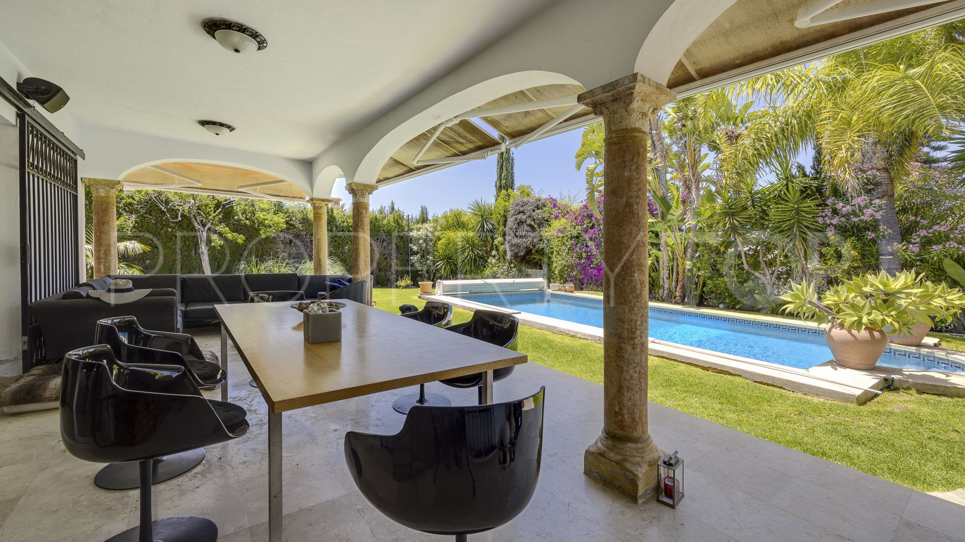 For sale villa in Guadalmina Alta