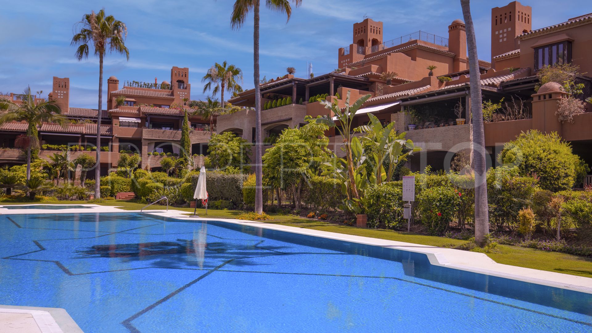 Apartment with 3 bedrooms for sale in Guadalmina Baja