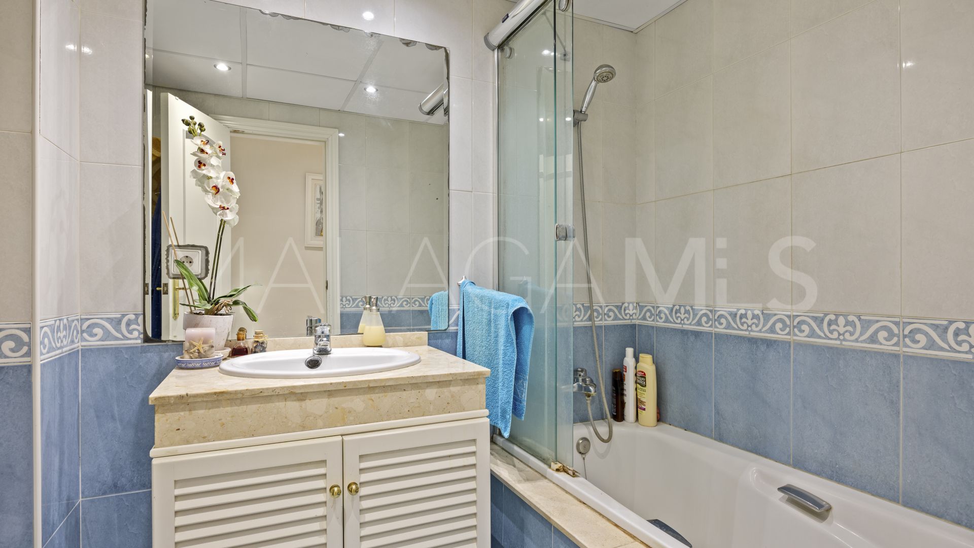 Lägenhet for sale in Guadalmina Alta