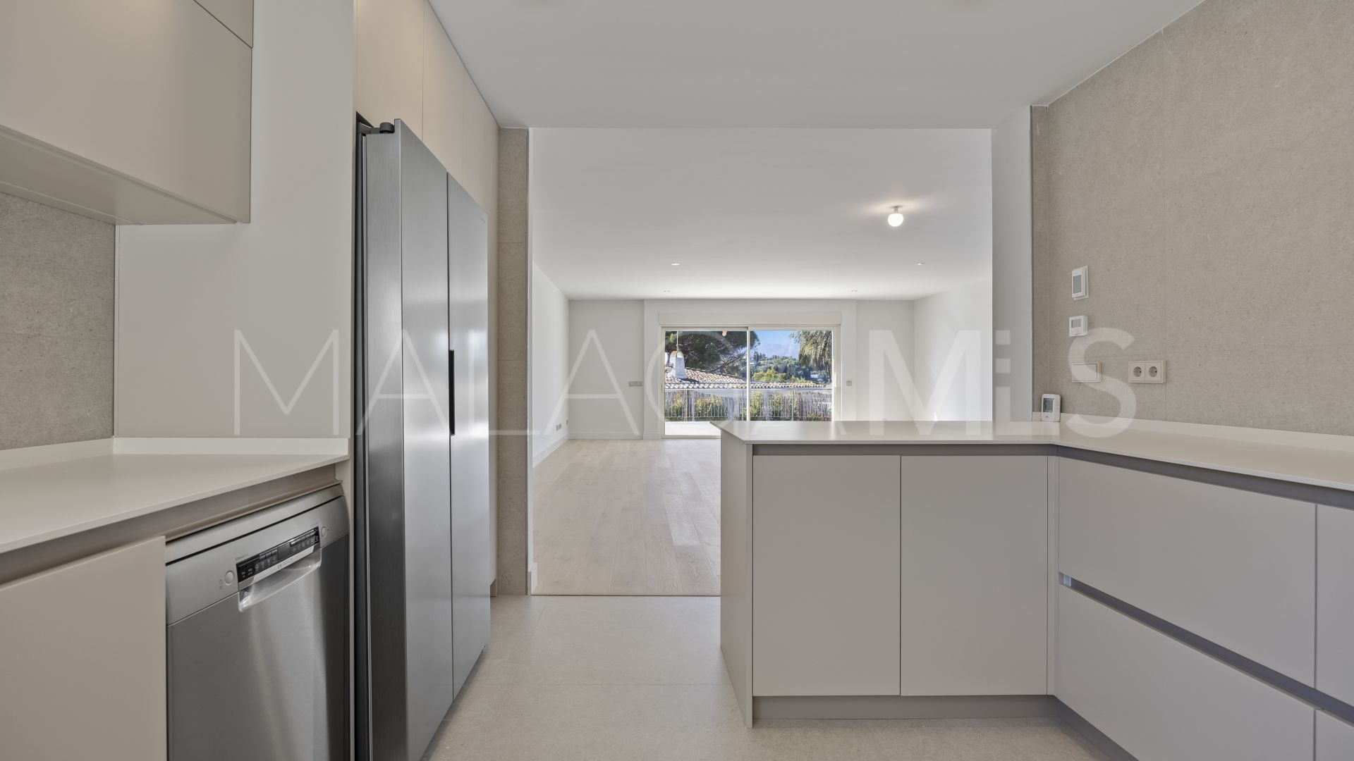 Villa for sale in Guadalmina Alta