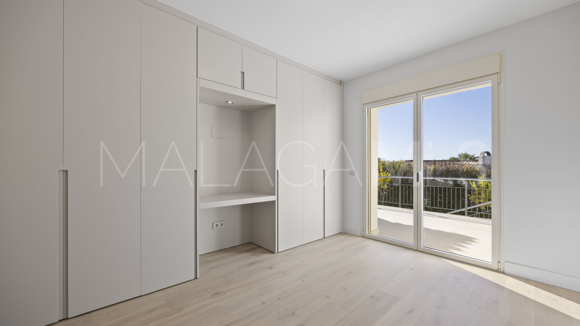 Villa for sale in Guadalmina Alta