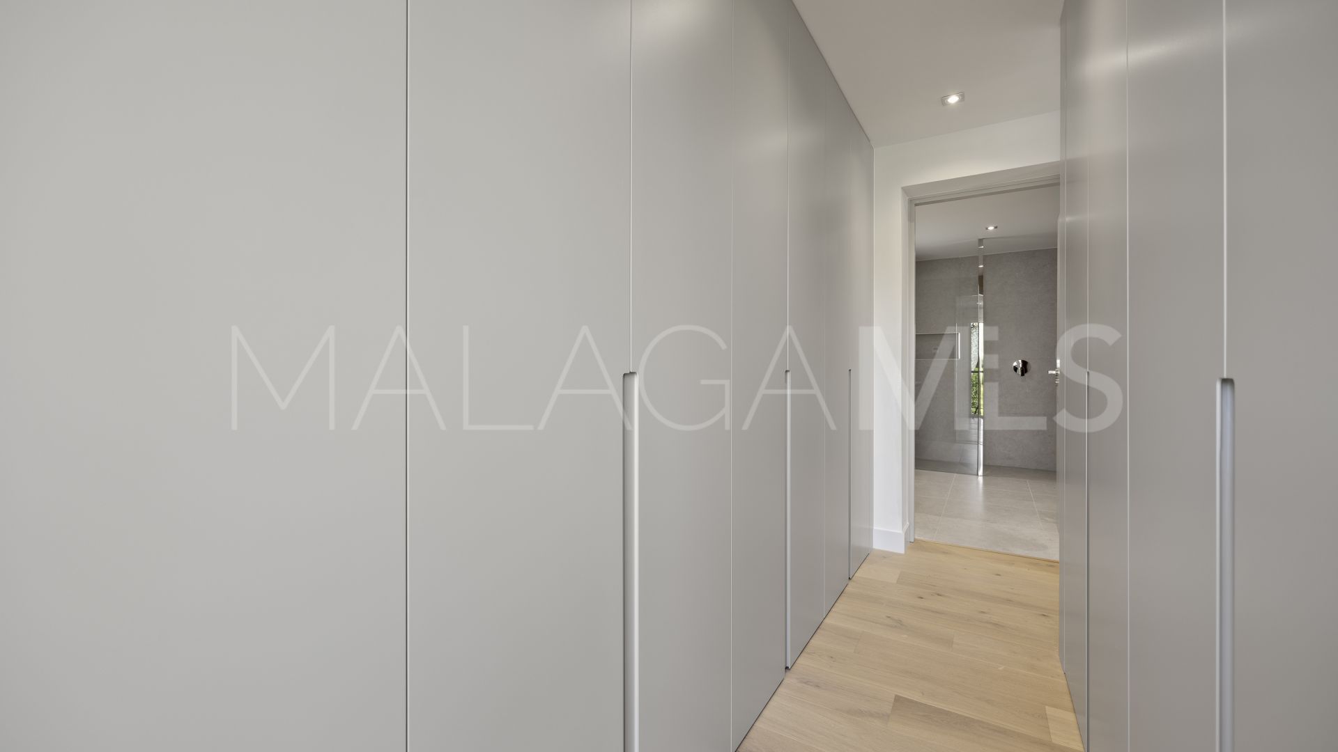 Villa for sale in Guadalmina Alta