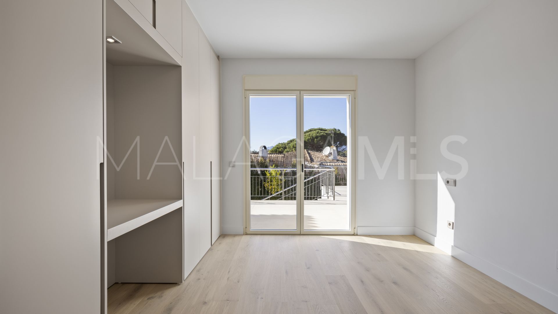 Villa for sale in Guadalmina Alta