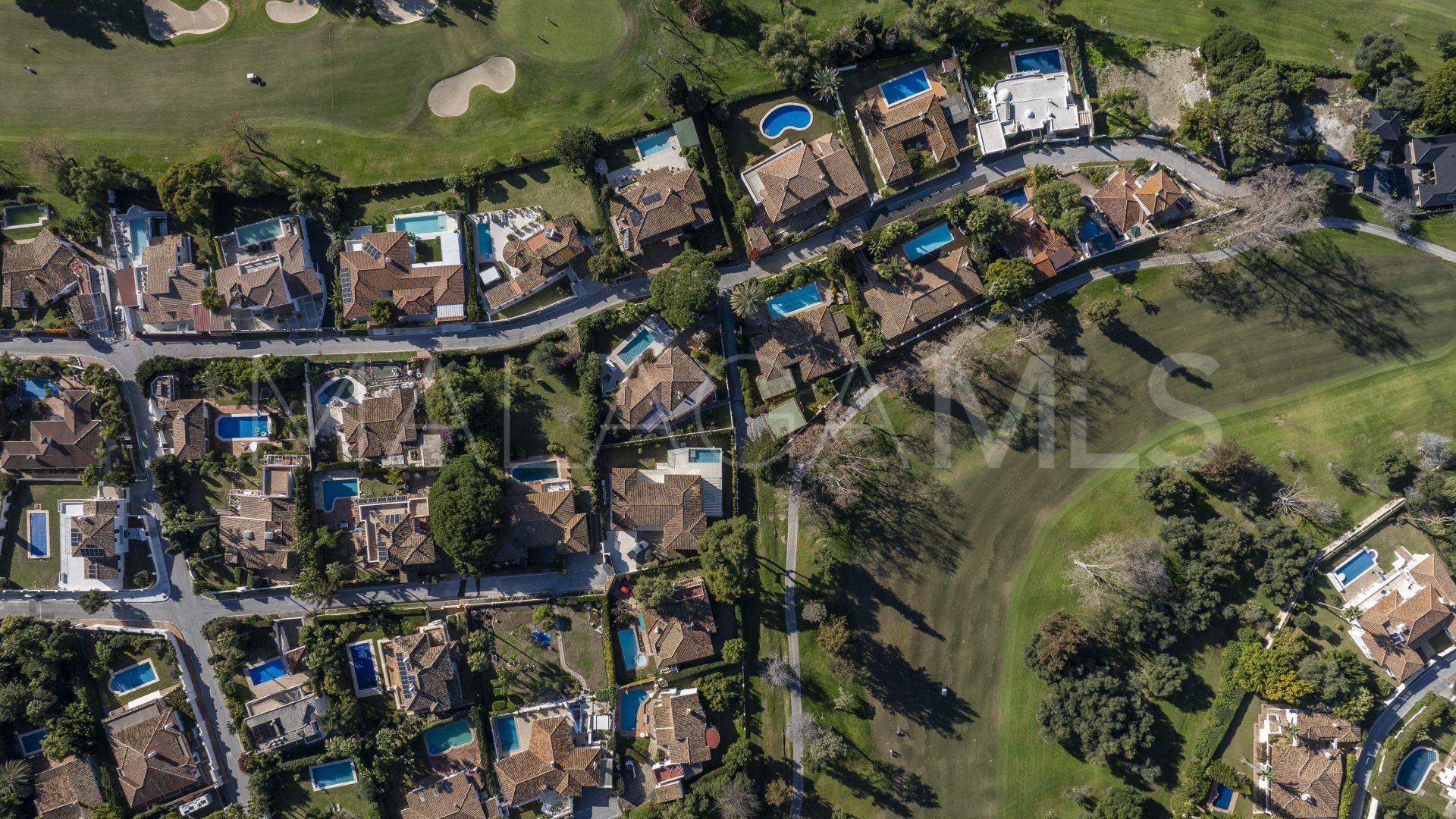 Villa for sale in Guadalmina Alta